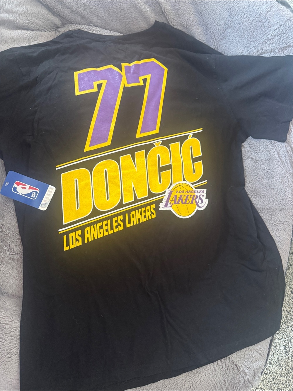 NWT lakers men’s L